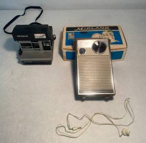 lot 16 image: Vintage Midland AM Transistor Radio Model 10-318 and Vintage Polaroid Camera Sun 600