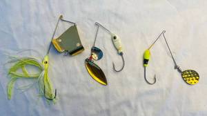 lot 120 image: 3 Spinner Bait Fishing Lures