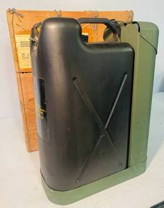 lot 136 image: US Military M13 Portable Decontamination Appratus in wooden box - unopened