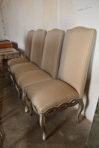 lot 11 image: Padded High Back Dining Chairs, Set of 4, (20 x 20 Seat Height, 46 Back Height)