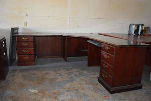 lot 24 image: Indiana Desk 3 Piece Desk with Corner Section (72 x 41 x 30 x 72)
