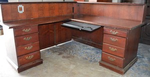 lot 77 image: Indiana Desk Receptionist Desk (6 x 3 x 31 Desk height, 43.5 Reception Height, Left Wing 2 x 45 x 31 Tall), see all pictures