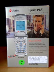 lot 7 image: VINTAGE SPRINT SAMSUNG SPH-A460 FLIP PHONE - UNUSED IN ORIGINAL OPEN BOX