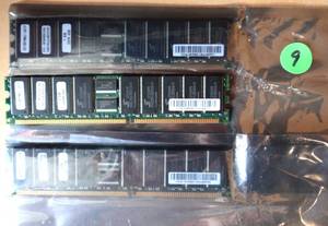 lot 9 image: (3 X) - 1GB  PC3200 LOW DENSITY DDR 400 Mhz 184pin Desktop MEMORY