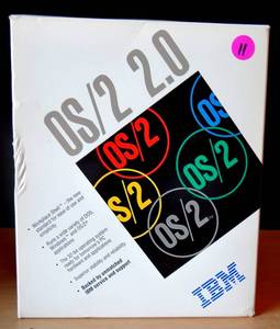 lot 11 image: VERY COLLECTIBLE VINTAGE - IBM OS2 2.0 - Full Version