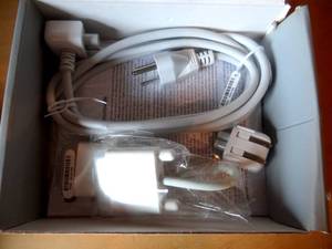 lot 133 image: Genuine Original Apple 65W Portable Laptop Power Adapter - Model A1021