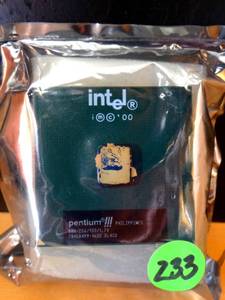 lot 233 image: NEWSEALED - INTEL SL4CD PENTIUM III 800MHZ CPU PROCESSOR 8002561331.7V