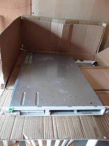 lot 261 image: COMPAQ PROLIANT DL 360 SERVER CASE(s) x 2