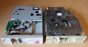 lot 274 image: LOT OF 2 - 5 14 FLOPPY DISK DRIVES