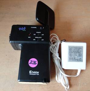 lot 276 image: Golden Eagle Delstar transmitter 900MHz and charger - Camera Surveillance