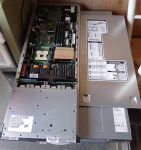 lot 300 image: HP BL20p G2 Blade Server 2x XEON 3.20Ghz X3.2-1M 2P 345020-B21 CASE