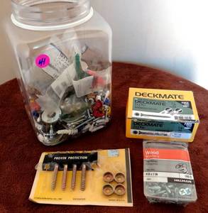 lot 41 image: ASSORTED HARDWARE LOT INCLUDING DECKMATE SCREWS