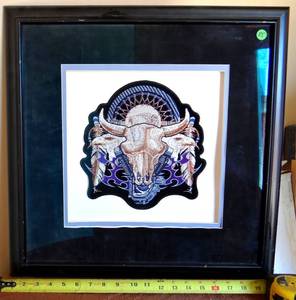 lot 85 image: BEAUTIFUL EMBROIDERED EAGLE AND COW SKULL PATCH FRAMED UNDER GLASS