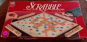 lot 101 image: VINTAGE 1989 MILTON BRADLEY SCRABBLE BOARD GAME - COMPLETE