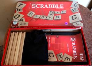 lot 102 image: 2013 HASBRO SCRABBLE BOARD GAME - COMPLETE