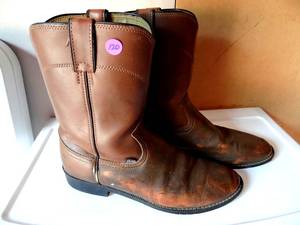 lot 120 image: MENS JUSTIN COWBOY STYLE WORK BOOTS - SIZE 10