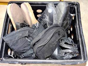 lot 186 image: LARGE STORAGE TOTE WITH ASSORTED SHOES, GLOVES, AND BAGS
