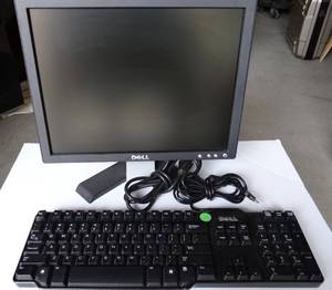 lot 212 image: DELL 15 INCH COMPUTER MONITOR AND KEYBOARD