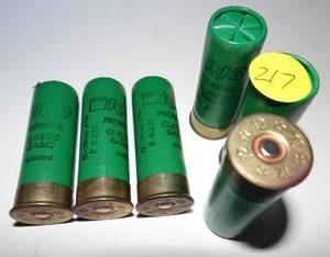 lot 217 image: LOT OF 6 12 GUAGE SHOTGUN SHELLLS