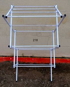 lot 218 image: ADJUSTABLE METAL DRYING RACK - FOLDS COMPLETELY FLAT