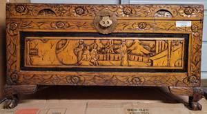 lot 26 image: VINTAGE WOODEN STORAGE CHEST WITH INTRICATE CARVED DESIGN THROUGHOUT AS SHOWN.