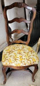 lot 41 image: VINTAGE CENTURY FURNITURE COMPANY UPHOLSTERED CHAIR WITH WOOD FRAME IN STYLE AND COLOR SHOWN. CHECK IT OUT