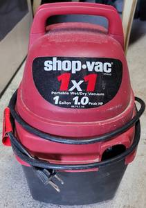 lot 52 image: 1 GALLON SHOP VAC MODEL 2010A AS SHOWN.