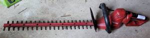 lot 66 image: CRAFTSMAN 22 ELECTRIC HEDGE TRIMMER MODEL 172.797760 AS SHOWN.