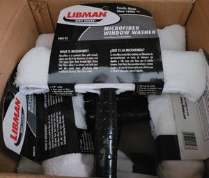 lot 113 image: LOT OF 6 NEW LIBMAN MICROFIBER WINDOW WASHERS #00193 AS SHOWN. (YOUR BID X 6)