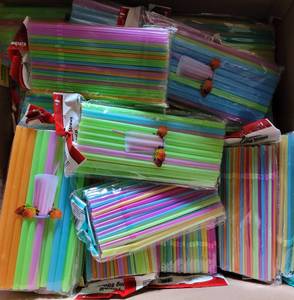 lot 140 image: LOT OF 24 NEW PACKS OF PLASTIC STRAWS AS SHOWN. (YOUR BID X 24)