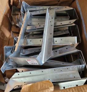 lot 185 image: LOT OF 15 4 x 12 TOP FLANGE FACE MOUNT HANGERS HU412TF IN BOX SHOWN. (YOUR BID X 15)
