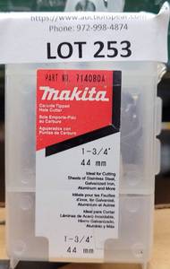 lot 253 image: MAKITA 1 34 CARBIDE TIPPED HOLE CUTTER IN STORAGE BOX AS SHOWN.