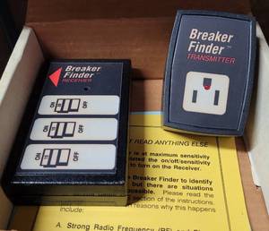 lot 259 image: BREAKER FINDER RECEIVER AND TRANSMITTER IN BOX AS SHOWN.