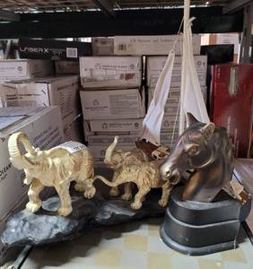 lot 269 image: LOT OF HOME DECOR AS SHOWN.