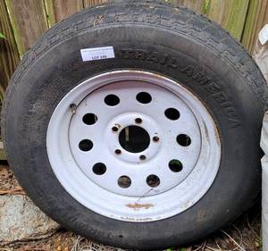 lot 348 image: ST20575R15 TRAILER TIRE AS SHOWN.