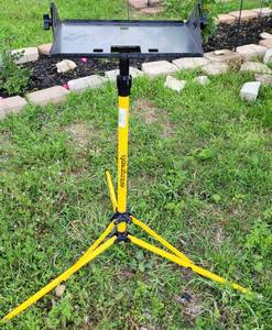 lot 389 image: ARTOGRAPH PROJECTOR STAND AS SHOWN.