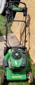 lot 422 image: JOHN DEERE LAWNMOWER MODEL JS46 AS SHOWN.