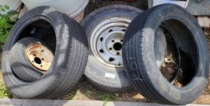 lot 448 image: LOT OF 4 TIRES IN ASSORTED SIZES AS SHOWN.