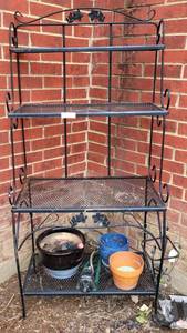 lot 466 image: METAL BAKERS RACK WITH CONTENTS AS SHOWN.