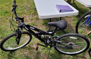 lot 495 image: NEXT PX 4.0 SUSPENSION MOUNTAIN BIKE AS SHOWN.
