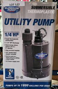 lot 527 image: SUPERIOR PUMP SUMMERSIBLE THERMOPLASTIC UTILITY PUMP IN BOX AS SHOWN.