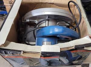 lot 532 image: HDC 7 14 CIRCULAR SAW IN BOX AS SHOWN.