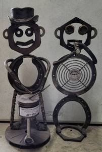 lot 556 image: LOT OF 2 CUSTOM-MADE MUSICIANS IRON WORKS DECOR AS SHOWN. (YOUR BID X 2)