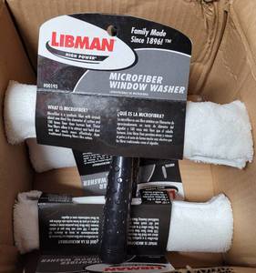 lot 558 image: LOT OF 3 NEW LIBMAN MICROFIBER WINDOW WASHERS #00193 AS SHOWN. (YOUR BID X 3)