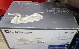 lot 600 image: GLACIER BAY CONSTRUCTOR BATH FAUCET 195 157 IN BOX AS SHOWN.