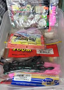 lot 618 image: LOT OF FISHING ACCESSORIES AS SHOWN.