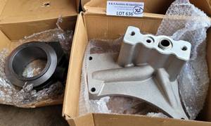 lot 636 image: LOT OF 2 MOTORCYCLE PARTS AS SHOWN. (YOUR BID X 2)