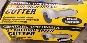 lot 643 image: CENTRAL PNEUMATIC 3 AIR HIGH SPEED CUTTER No. 47077 IN BOX AS SHOWN.