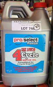 lot 746 image: LOT OF 4 PRO SELECT PREMIUM 4 CYCLE SAE 10W30 MOTOR OIL AS SHOWN. 48 FL. OZ EACH. (YOUR BID X 4)