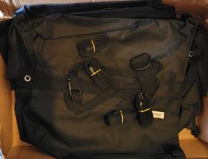 lot 764 image: BOX LOT OF LEADER ACCESSORIES COVERS IN VARIOUS SIZES AS SHOWN.